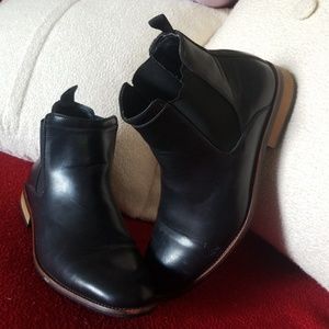 Super cute boots